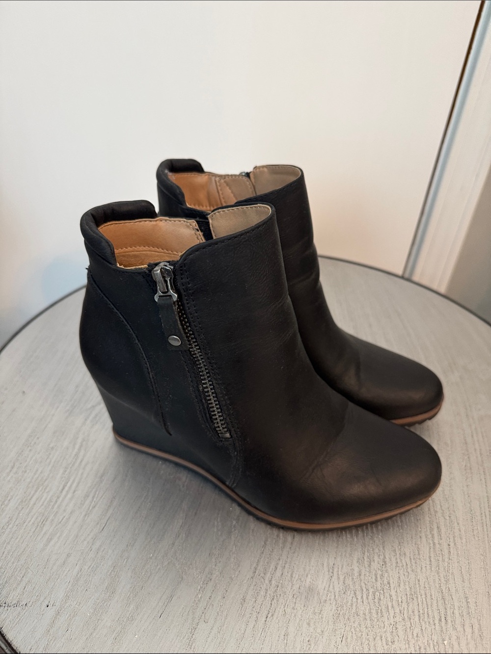 SOUL Naturalizer Black Wedge Ankle Booties with Side Zip